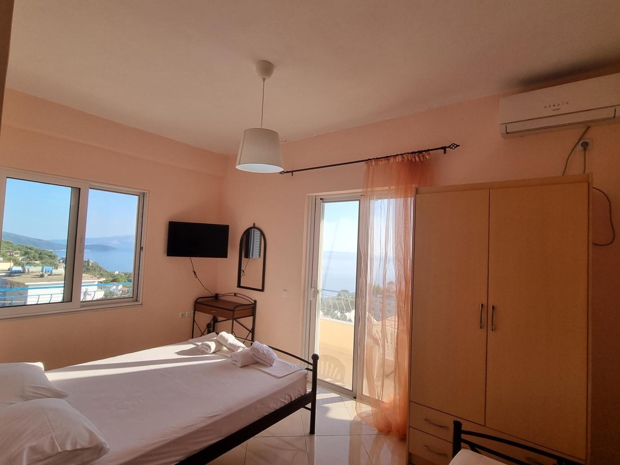 Let Rooms Lukova Eksteriør billede